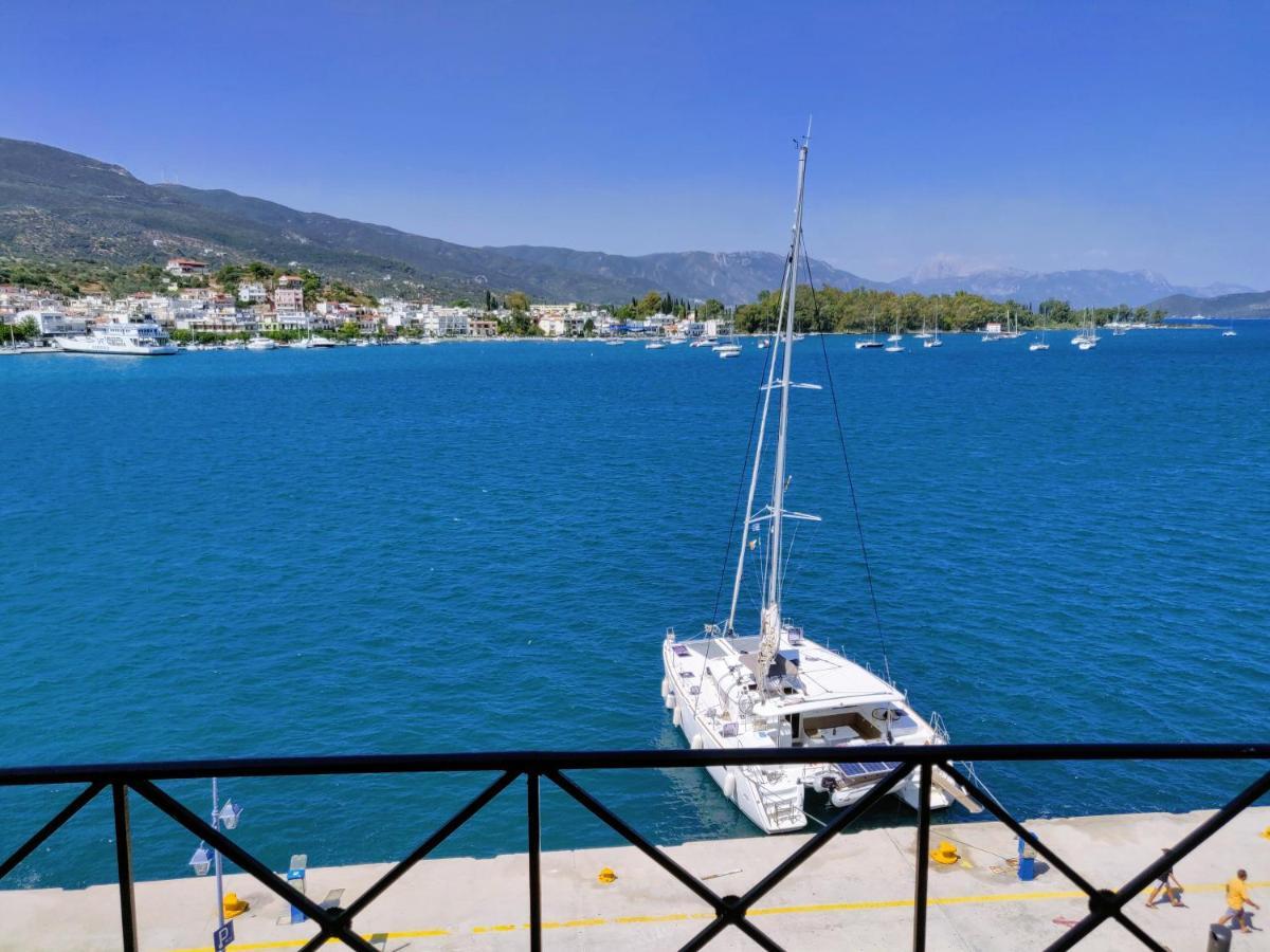 The Manessi City Boutique Hotel Poros Town エクステリア 写真