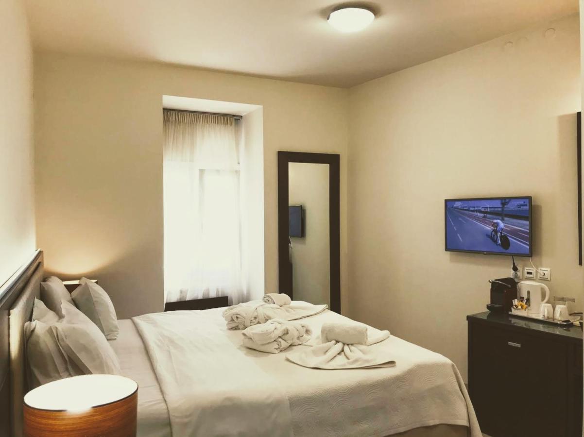 The Manessi City Boutique Hotel Poros Town エクステリア 写真